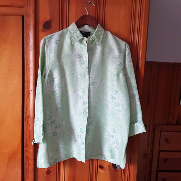 NWT Jones New York Signature Light Green Silk Blouse Shirt Long Sleeve Size M - Picture 1 of 6
